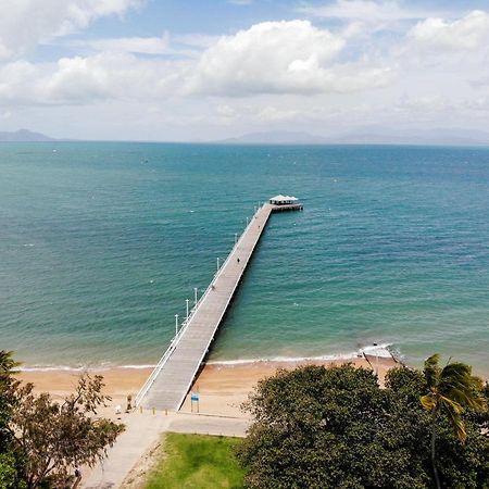 Tropical Palms Resort & 4Wd Hire Picnic Bay Buitenkant foto