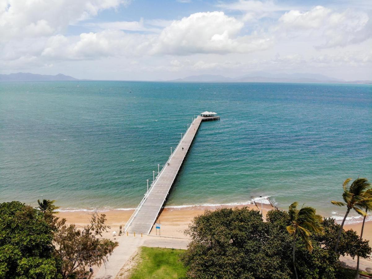 Tropical Palms Resort & 4Wd Hire Picnic Bay Buitenkant foto
