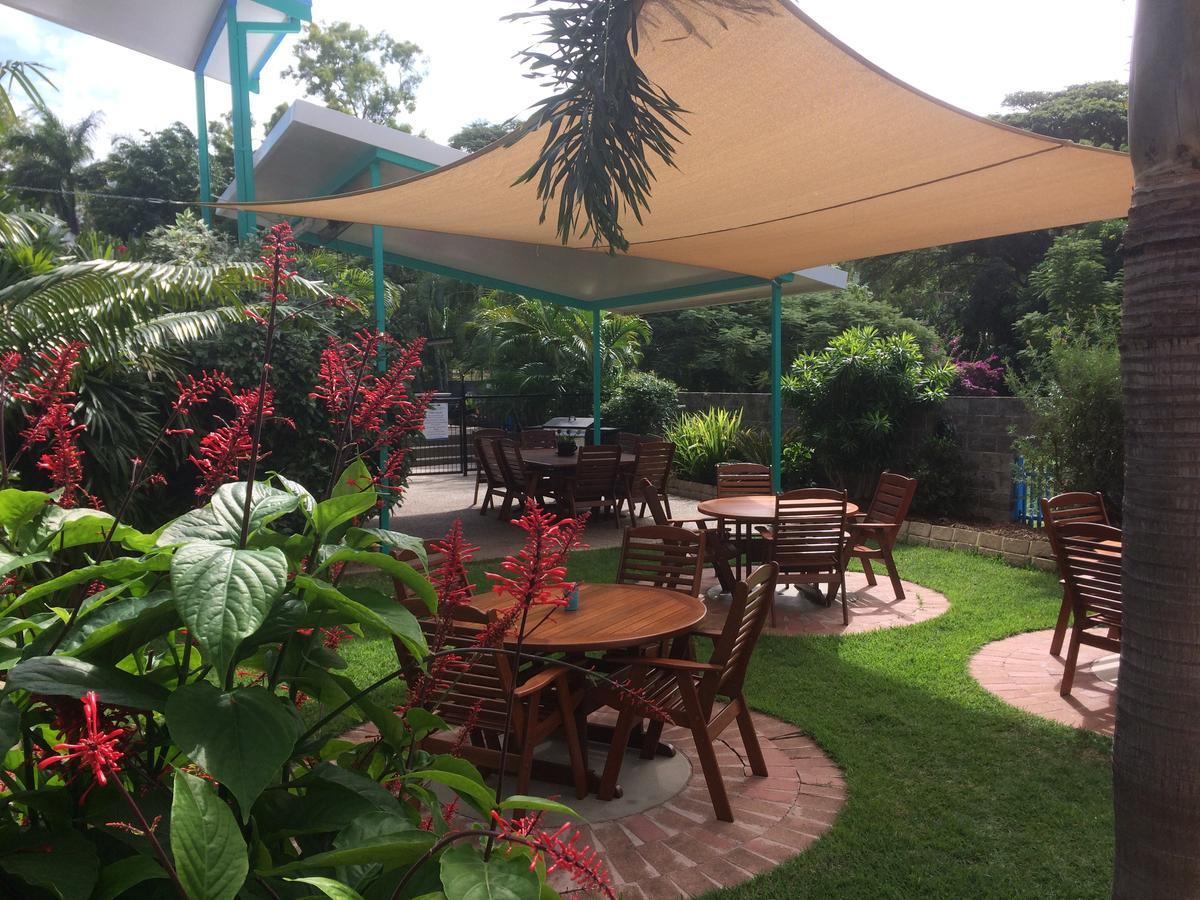 Tropical Palms Resort & 4Wd Hire Picnic Bay Buitenkant foto