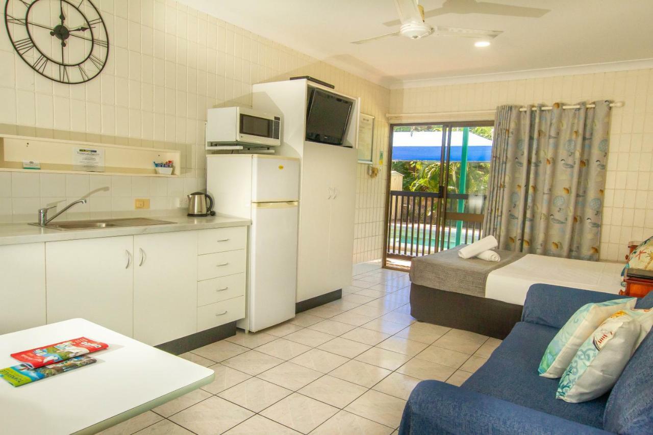 Tropical Palms Resort & 4Wd Hire Picnic Bay Buitenkant foto