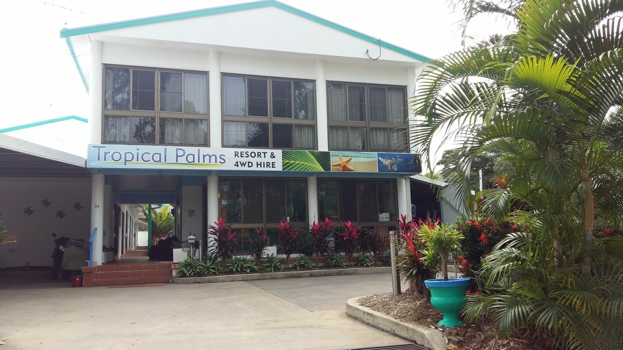Tropical Palms Resort & 4Wd Hire Picnic Bay Buitenkant foto
