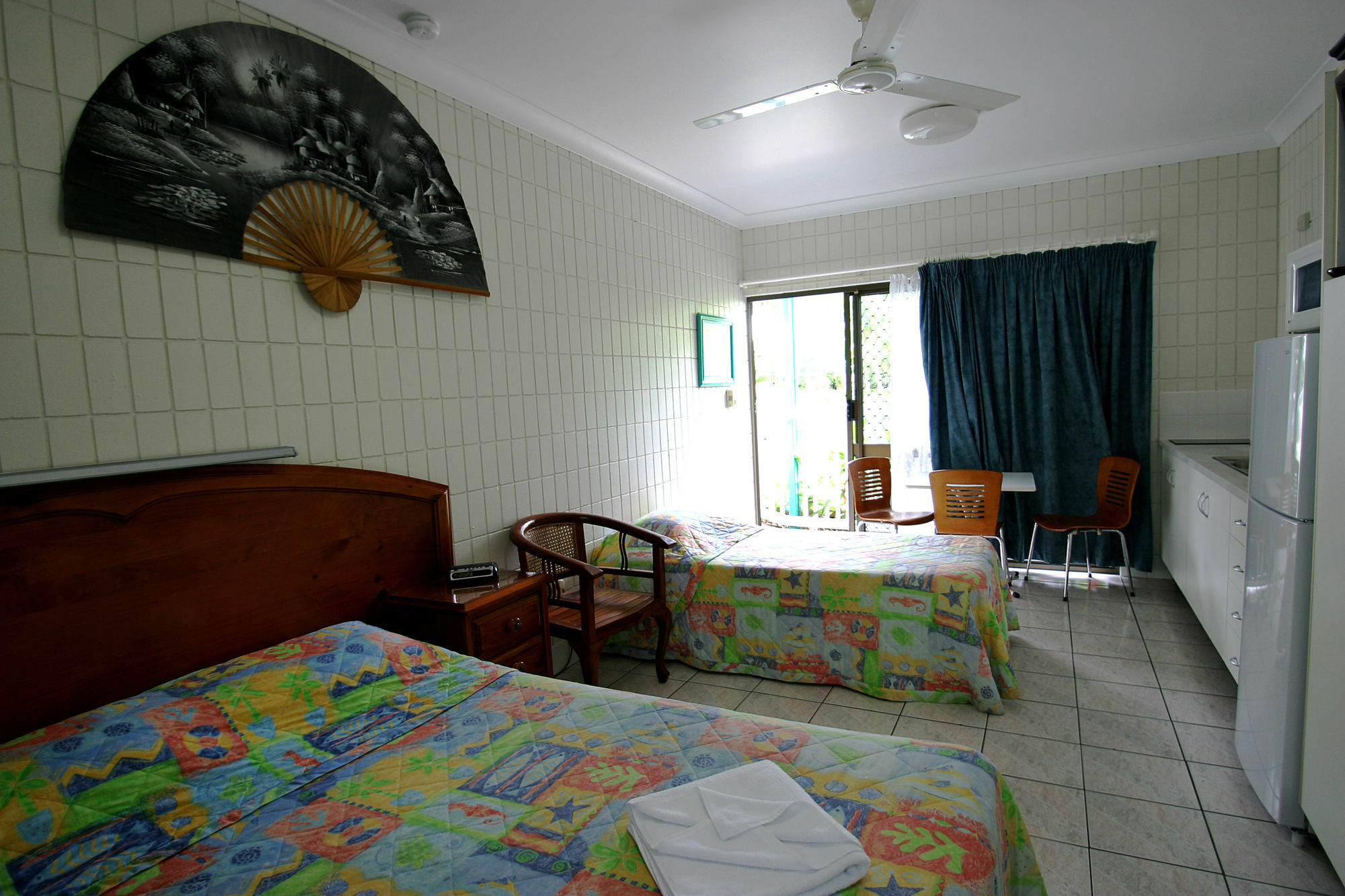 Tropical Palms Resort & 4Wd Hire Picnic Bay Buitenkant foto